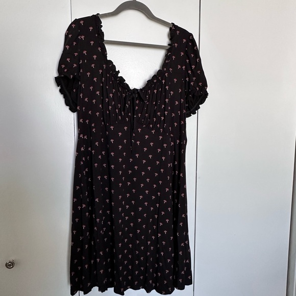 Killstar Dresses & Skirts - Killstar Black Puff Sleeve Dress with Mushroom Print Size 4XL